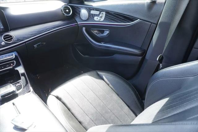 2017 Mercedes-Benz E-CLASS E 300 E 300