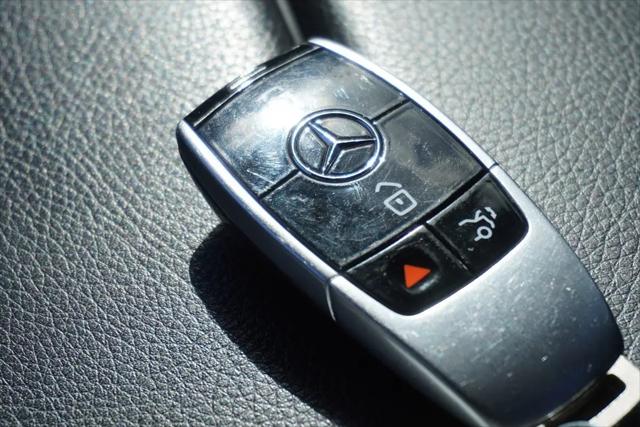 2017 Mercedes-Benz E-CLASS E 300 E 300