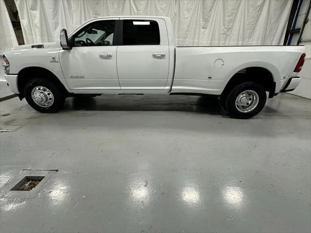 2024 Ram 3500 Laramie Crew Cab 4x4 8' Box
