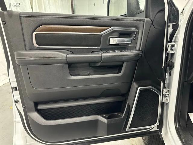 2024 Ram 3500 Laramie Crew Cab 4x4 8' Box