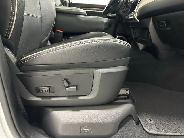 2024 Ram 3500 Laramie Crew Cab 4x4 8' Box