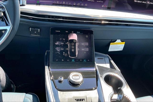 2025 Cadillac Escalade Luxury 2 AWD