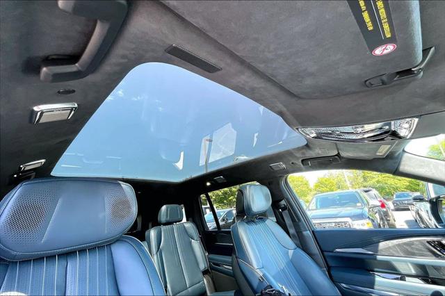 2025 Cadillac Escalade Luxury 2 AWD