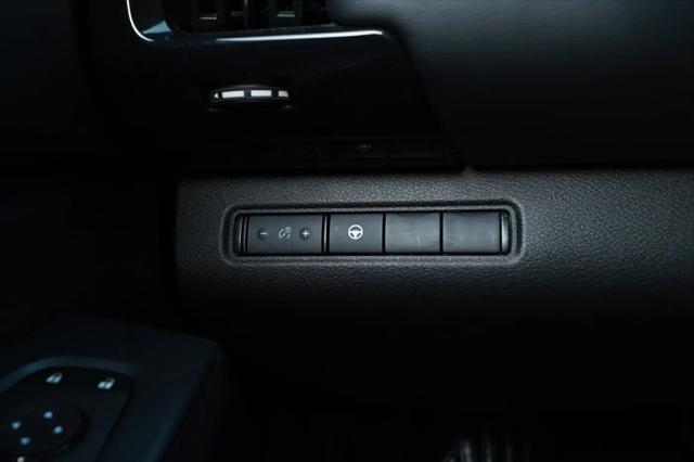 2024 Nissan Pathfinder SV FWD