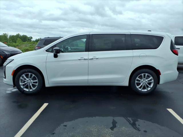 2027 Chrysler Pacifica PACIFICA SELECT AWD 2027 Chrysler Pacifica PACIFICA SELECT AWD