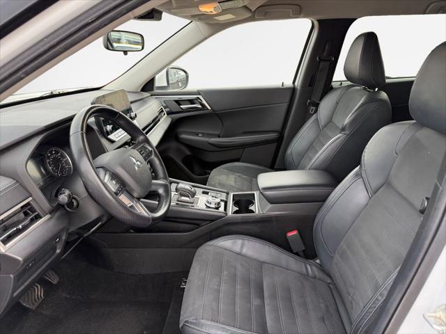 2022 Mitsubishi Outlander SE