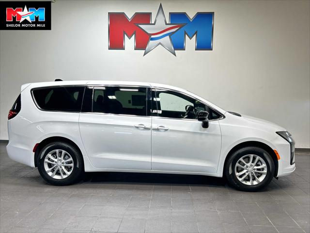 2027 Chrysler Pacifica PACIFICA SELECT AWD 2027 Chrysler Pacifica PACIFICA SELECT AWD