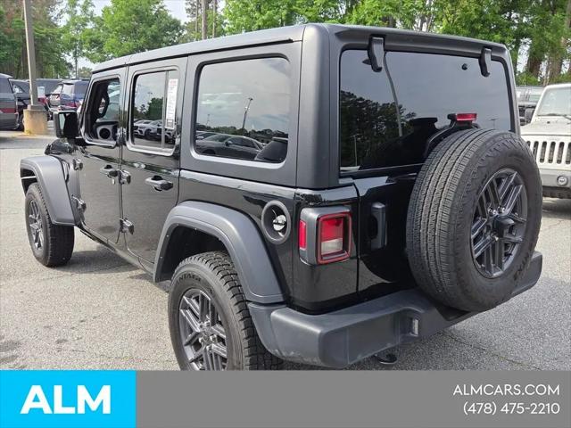 2025 Jeep Wrangler 4-Door Summit 4x4