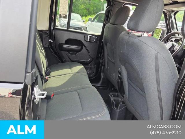 2025 Jeep Wrangler 4-Door Summit 4x4