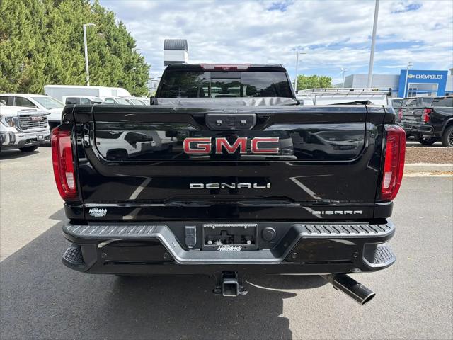 2022 GMC Sierra 2500HD 4WD Crew Cab Standard Bed Denali