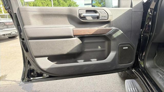 2022 GMC Sierra 2500HD 4WD Crew Cab Standard Bed Denali