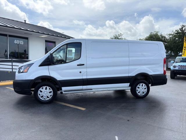 2025 Ford Transit Cargo Van w/RWB