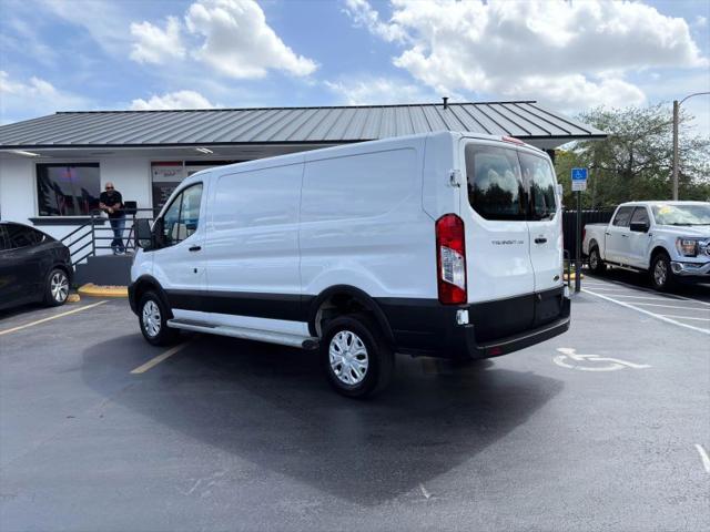 2025 Ford Transit Cargo Van w/RWB