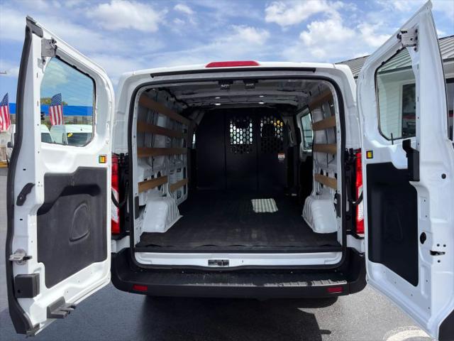 2025 Ford Transit Cargo Van w/RWB