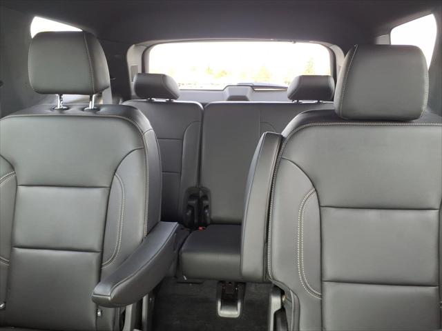 2023 Chevrolet Traverse AWD LT Leather