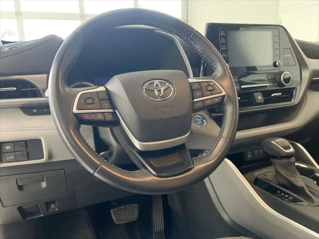 2022 Toyota Highlander Hybrid XLE