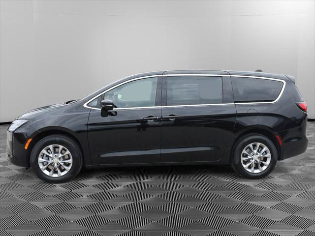 2027 Chrysler Pacifica PACIFICA SELECT AWD