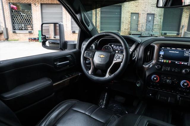 2022 Chevrolet Silverado 2500HD 4WD Crew Cab Standard Bed High Country