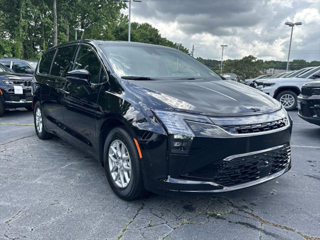 2027 Chrysler Pacifica PACIFICA SELECT