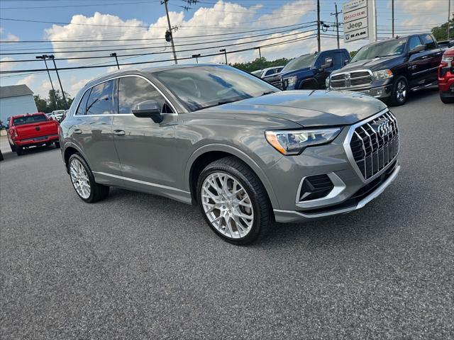 2022 Audi Q3 Premium 40 TFSI quattro Tiptronic 2022 Audi Q3 Premium 40 TFSI quattro Tiptronic