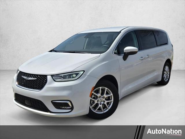2023 Chrysler Pacifica Touring L for sale in Houston, TX