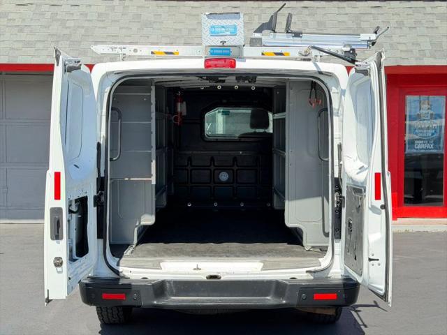 2021 Nissan 2500 SV Standard Roof V6