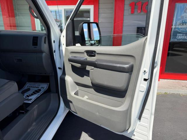 2021 Nissan 2500 SV Standard Roof V6