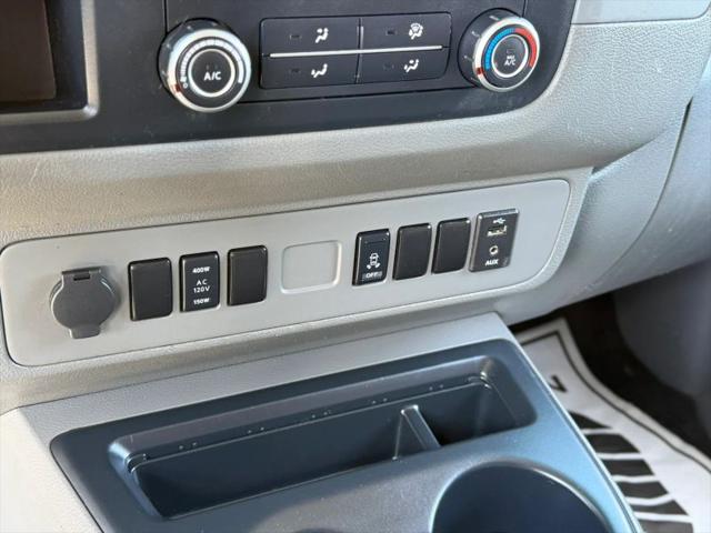 2021 Nissan 2500 SV Standard Roof V6