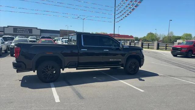 2023 GMC Sierra 2500HD 4WD Crew Cab Standard Bed Denali