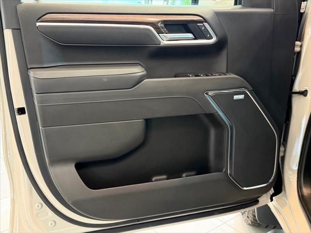 2026 Chevrolet Silverado 1500 4WD Crew Cab Short Bed RST