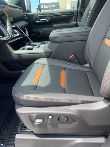 2026 GMC Sierra 2500HD Crew Cab, Standard Bed, AT4, 4WD