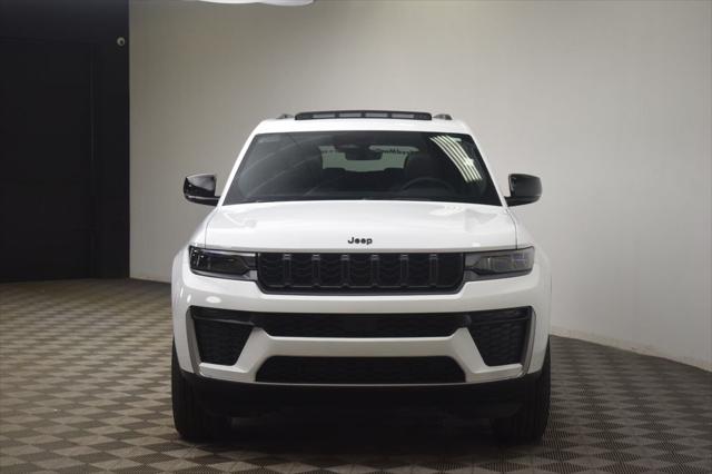 2026 Jeep Grand Cherokee L GRAND CHEROKEE L LAREDO ALTITUDE 4X4
