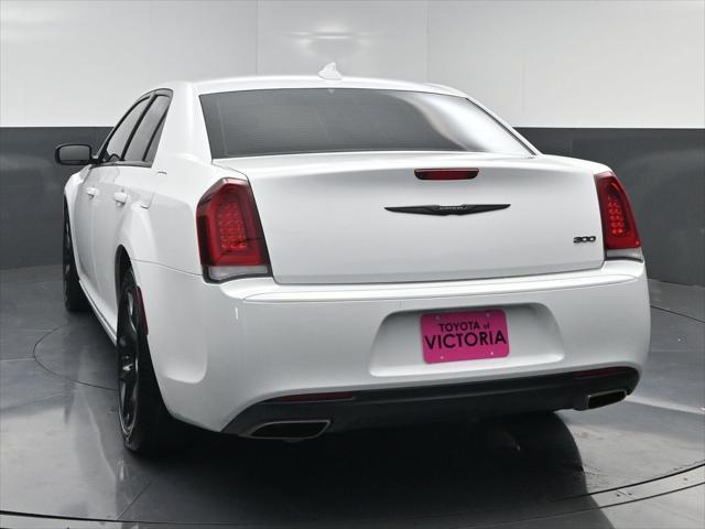 2023 Chrysler 300 Touring