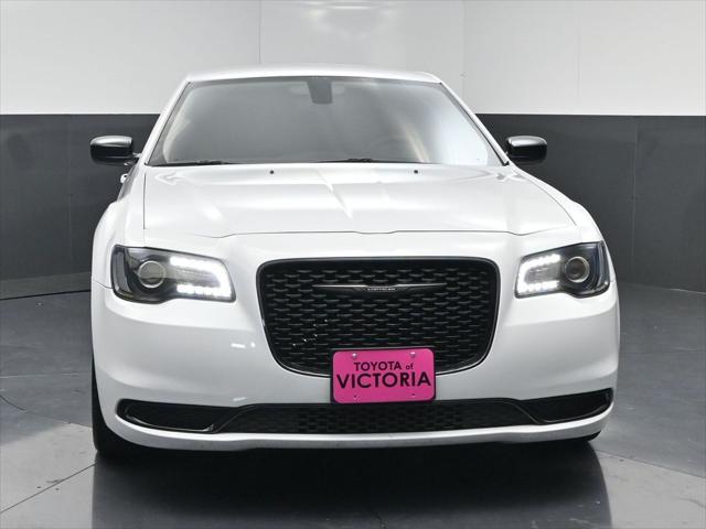 2023 Chrysler 300 Touring