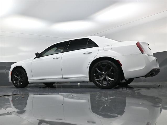 2023 Chrysler 300 Touring