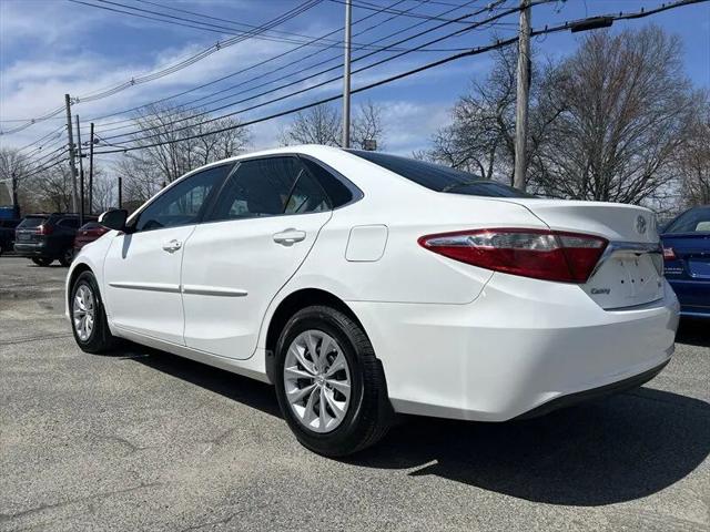 2016 Toyota Camry LE