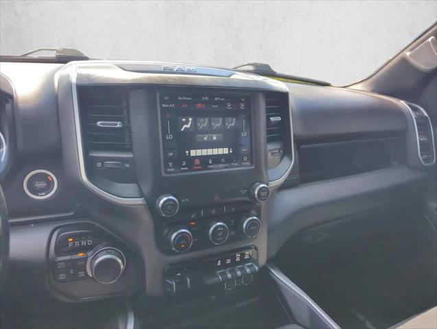 2020 Ram 1500 Big Horn Crew Cab 4x4 5'7" Box