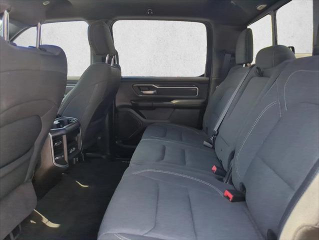 2020 Ram 1500 Big Horn Crew Cab 4x4 5'7" Box