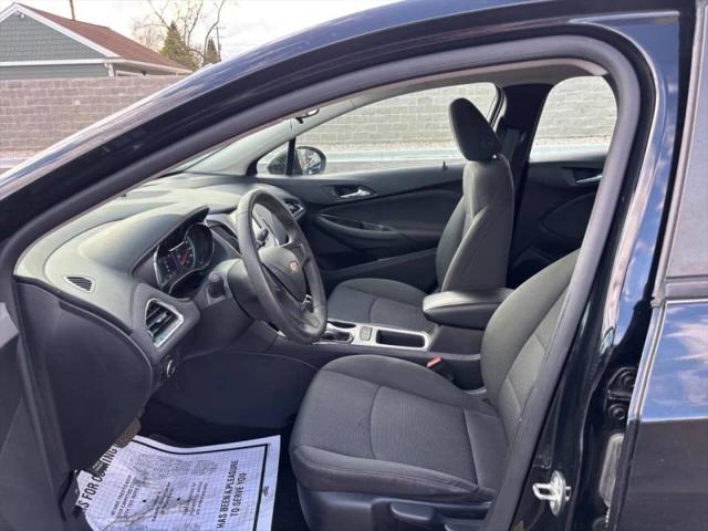 2017 Chevrolet Cruze LS Auto