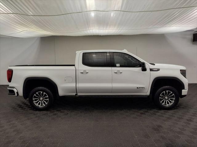 2022 GMC Sierra 1500 4WD Crew Cab Standard Box AT4