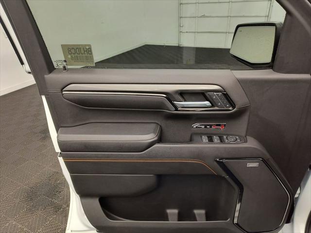 2022 GMC Sierra 1500 4WD Crew Cab Standard Box AT4
