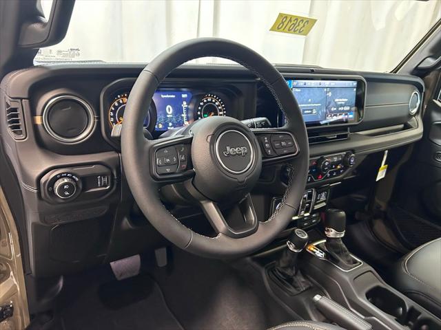 2026 Jeep Gladiator GLADIATOR SAHARA 4X4