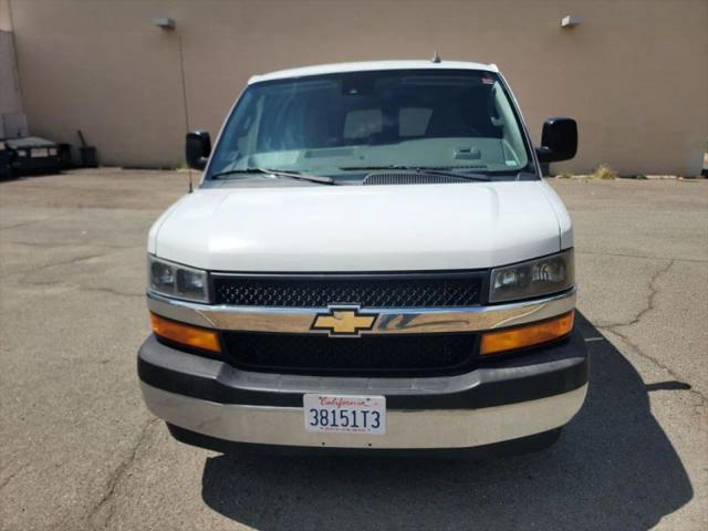 2020 Chevrolet Express Passenger RWD 2500 Regular Wheelbase LT