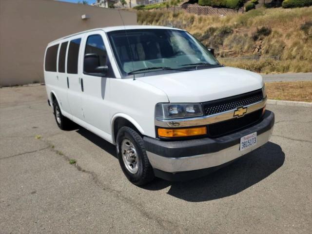 2020 Chevrolet Express Passenger RWD 2500 Regular Wheelbase LT