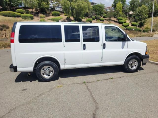 2020 Chevrolet Express Passenger RWD 2500 Regular Wheelbase LT