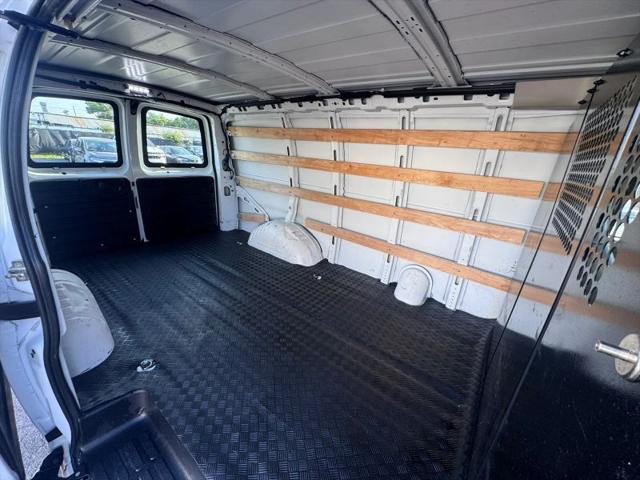 2021 GMC Savana Cargo RWD 2500 Regular Wheelbase Work Van