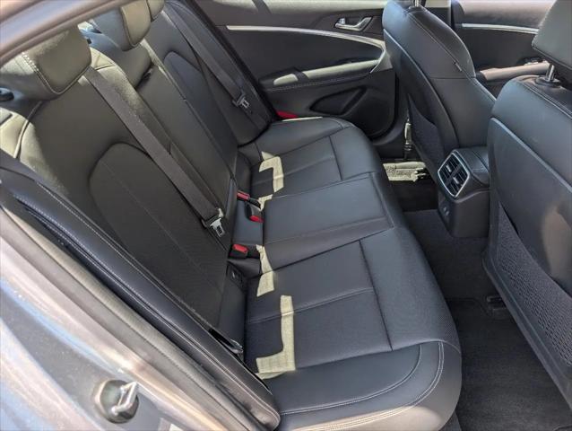 2026 Genesis G70 2.5T RWD