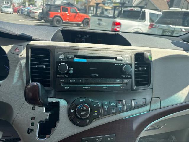 2011 Toyota Sienna XLE V6