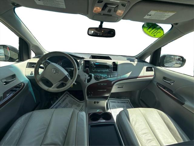 2011 Toyota Sienna XLE V6
