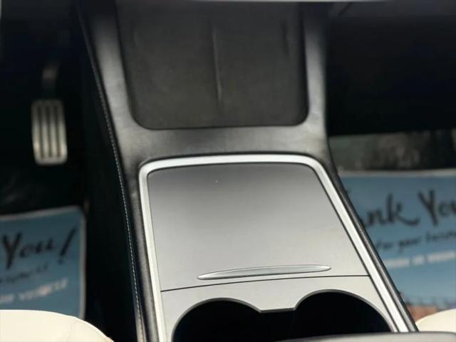 2022 Tesla Model Y Performance Dual Motor All-Wheel Drive
